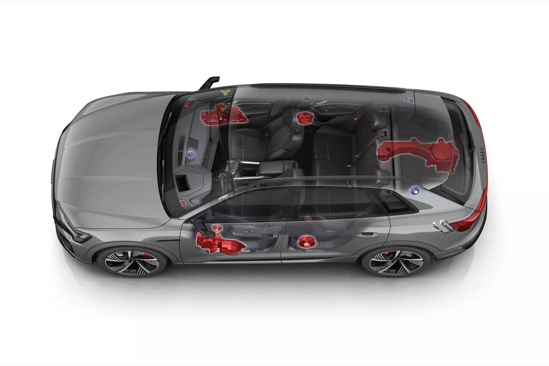 Ilustração em vista aérea do Audi Q8 e-tron 2023 mostrando vistas de cima e dos lados com funcionalidades técnicas destacadas, mas sem teto solar, demonstrando o design aerodinâmico do carro, posicionamento dos espelhos, pontos de tecnologia avançada como sensores, design de rodas de liga leve e vista semitransparente do layout interior incluindo disposição dos assentos e possíveis componentes EV no chassi.